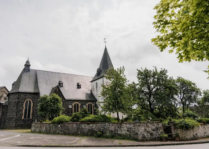 Vulkaneifelzeit / Nahe Nürburgring Apartment Uess